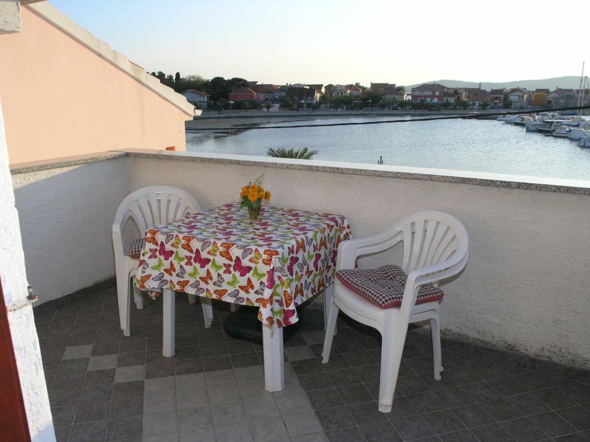Vala Apartmani Бибинє Екстер'єр фото